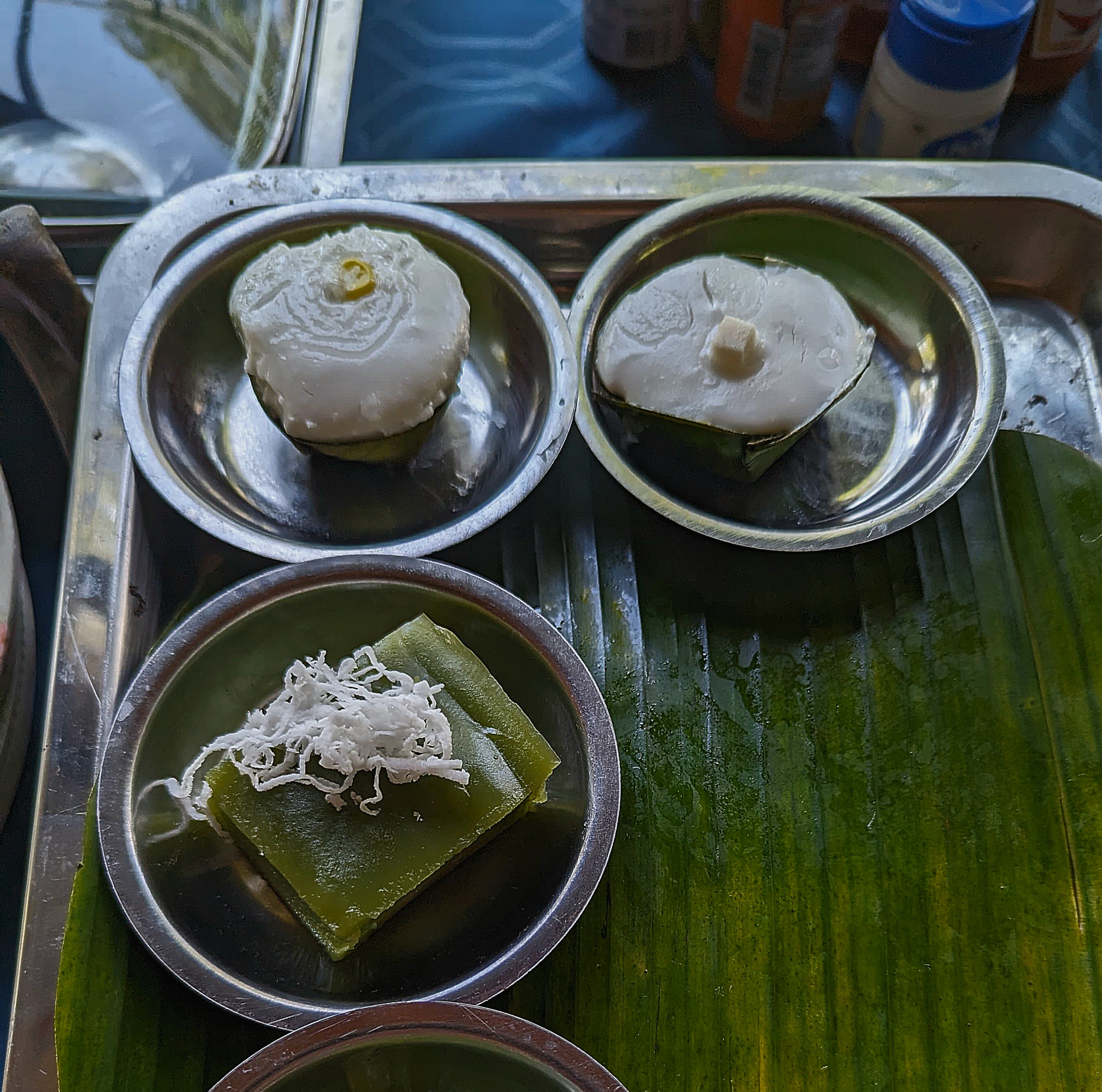 Pandan-Kuih-Tako-And-Khanom-Chan